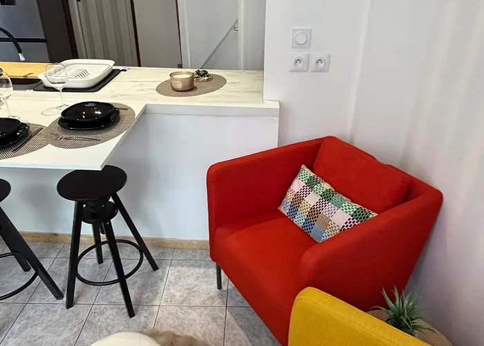 Maison De Cosy 2 Et Bureau